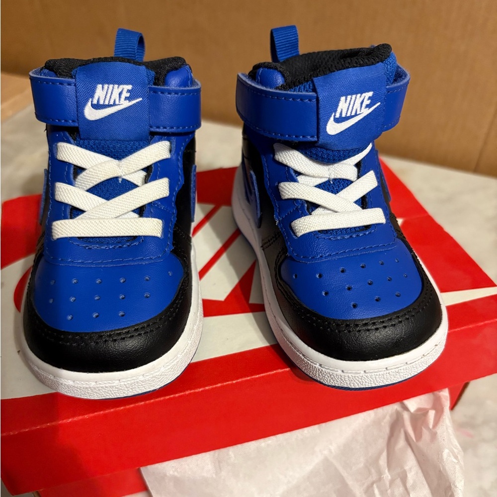 Nike size 5C